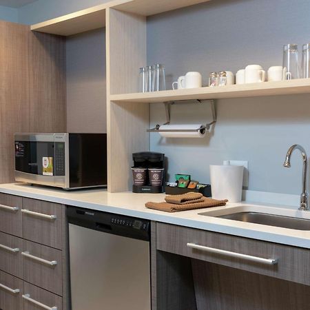 Home2 Suites By Hilton Indianapolis Airport Buitenkant foto
